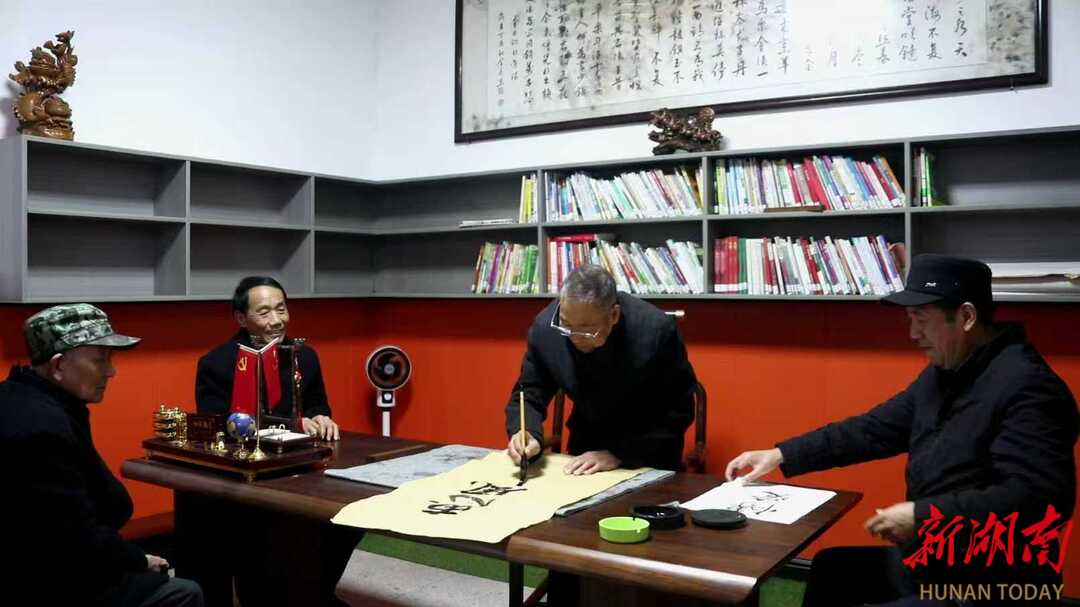 烟火里的颐养答卷 乡村中的幸福栖居AG真人游戏平台衡南“屋场养老”：(图2)